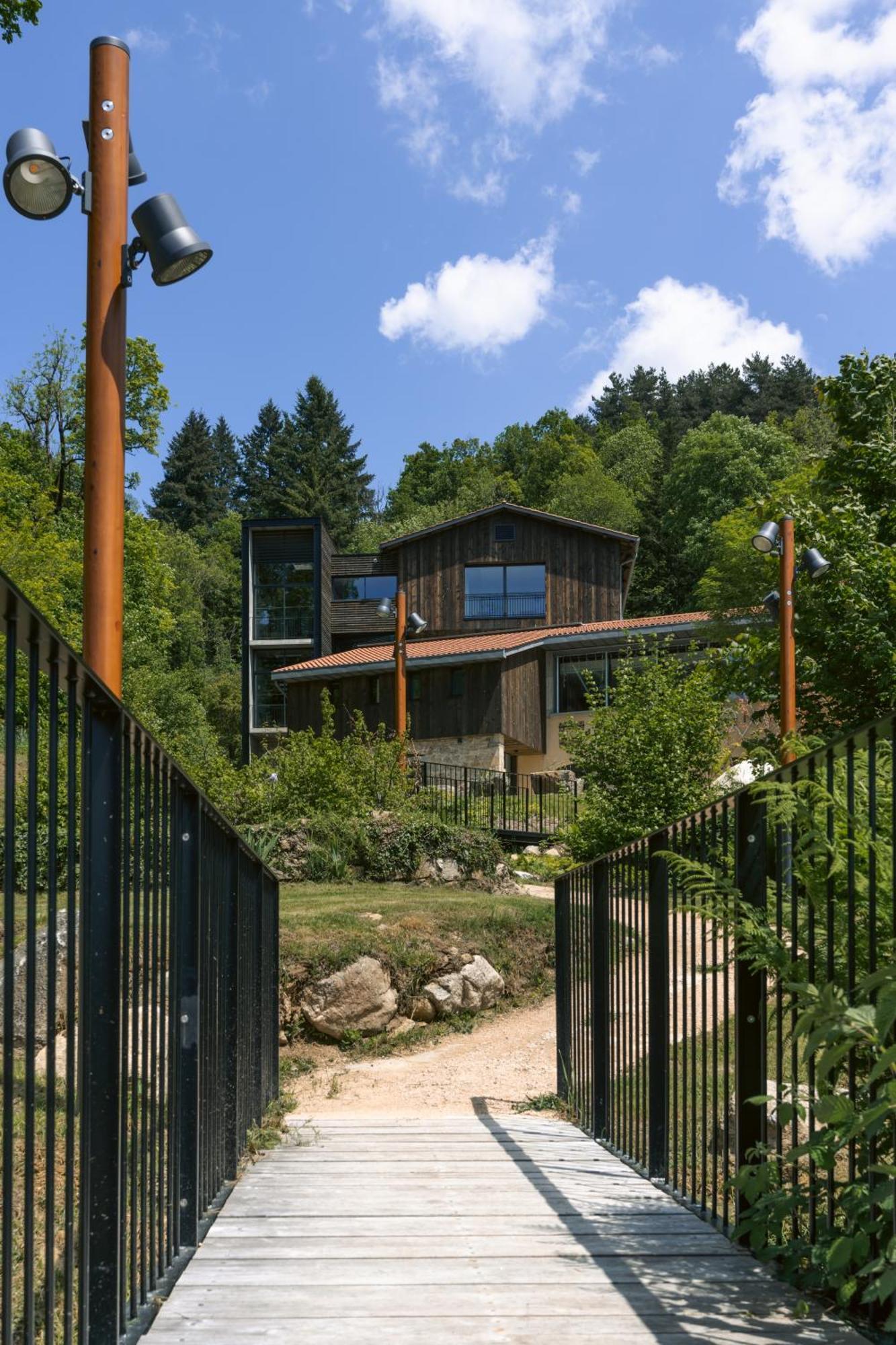 Hotel Le Moulin De Nouara à Ambert Extérieur photo